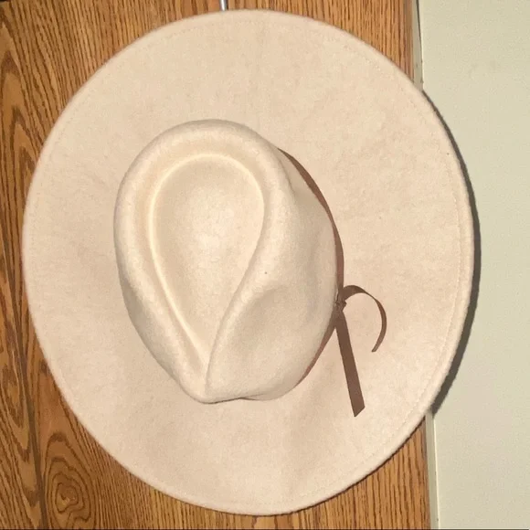 Brixton Ashley Felt Hat - Picture 5 of 7